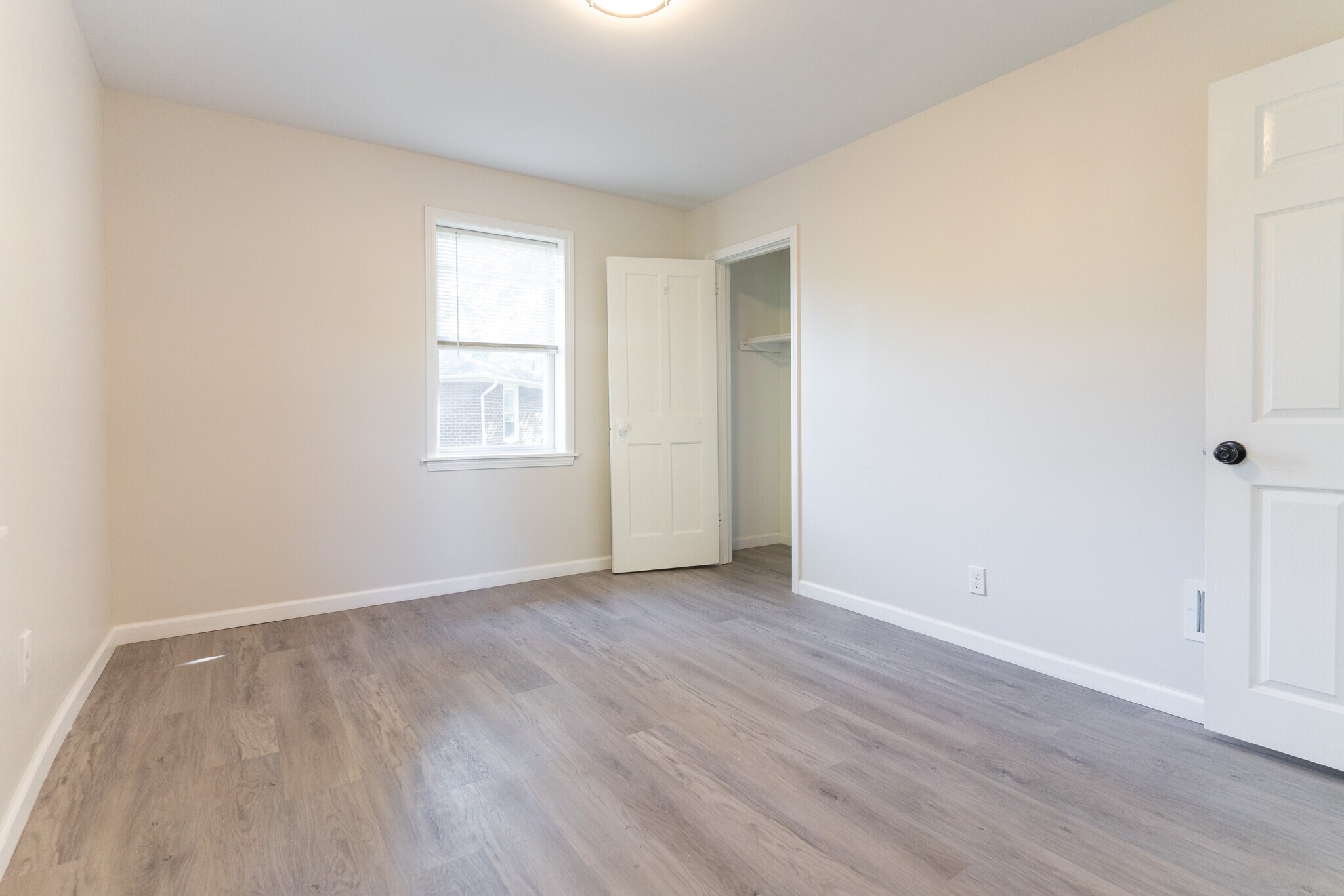 Building Photo - 920 Macadam St