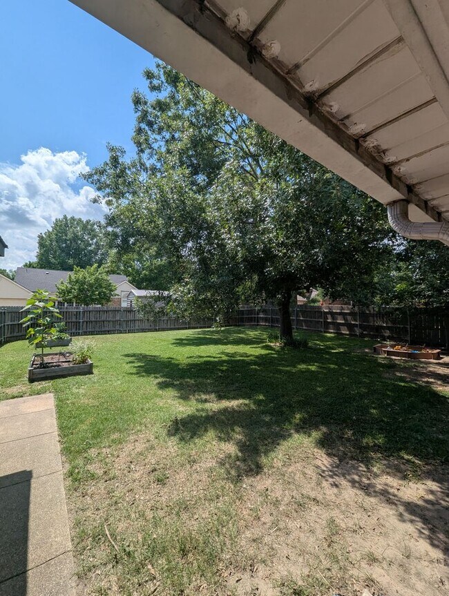 Building Photo - 9806 Hunters Run-House