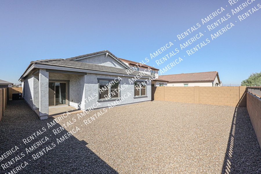 Building Photo - 7857 N 79th Ave