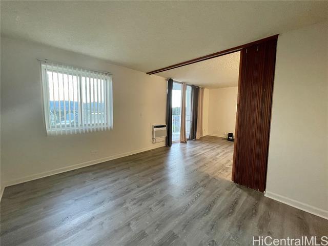 Building Photo - 98-1038-1038 Moanalua Rd