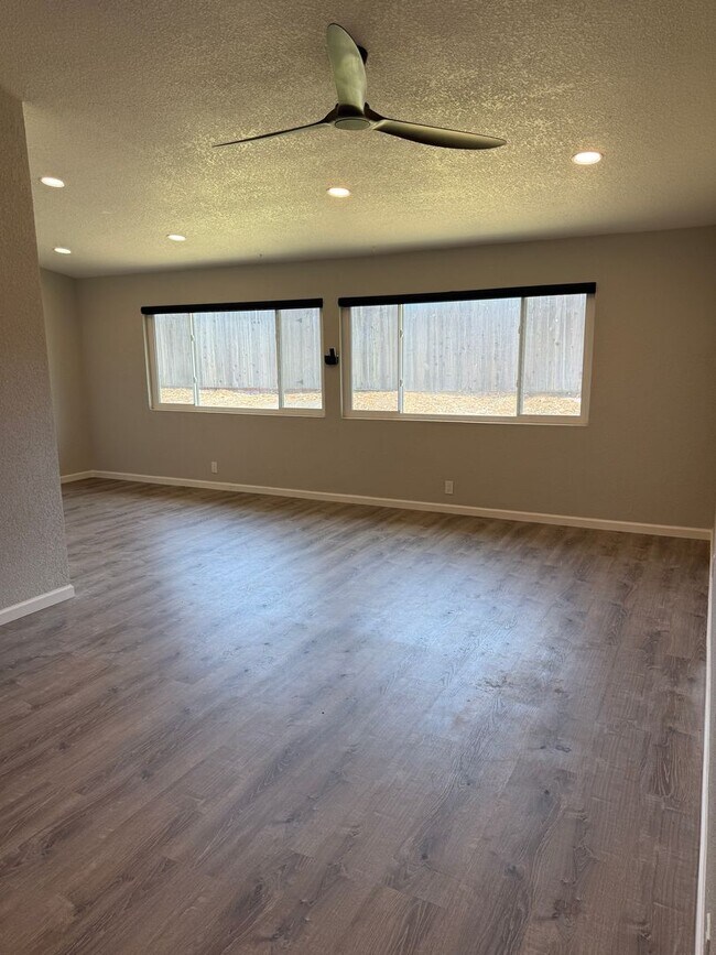 Building Photo - ****COMING SOON*****