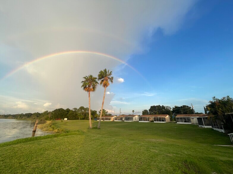 Building Photo - 1207 W Pierce St