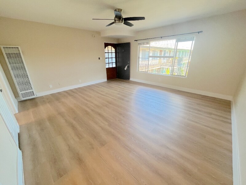 Building Photo - 2115 Placentia Ave