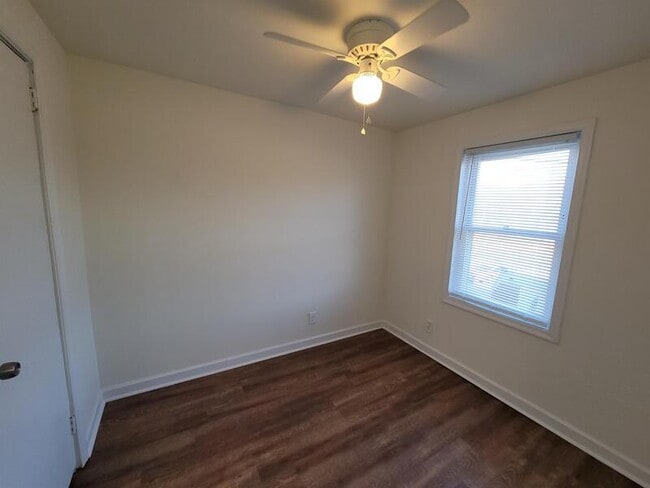 Building Photo - 5215 Wasena Ave