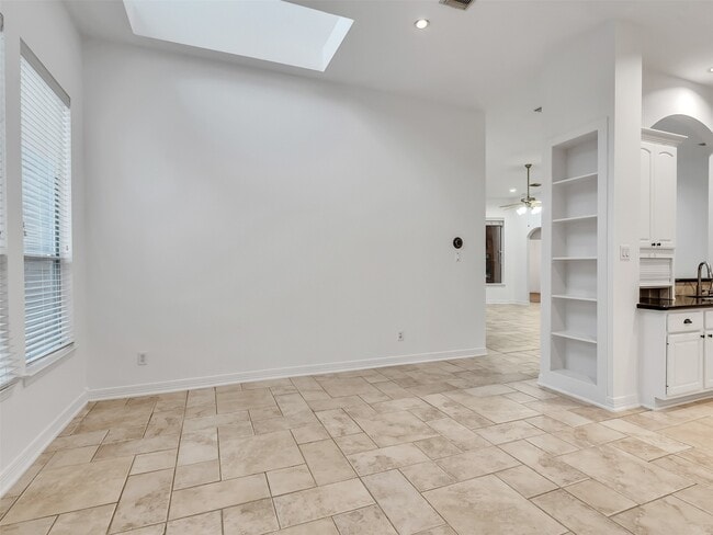 Building Photo - 1211 Sterling Ct