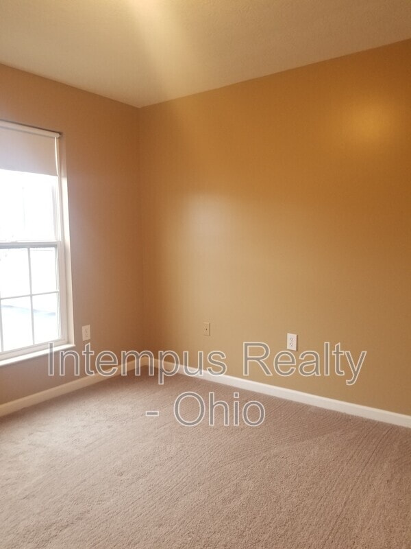 Building Photo - 3869 Dowitcher Ln