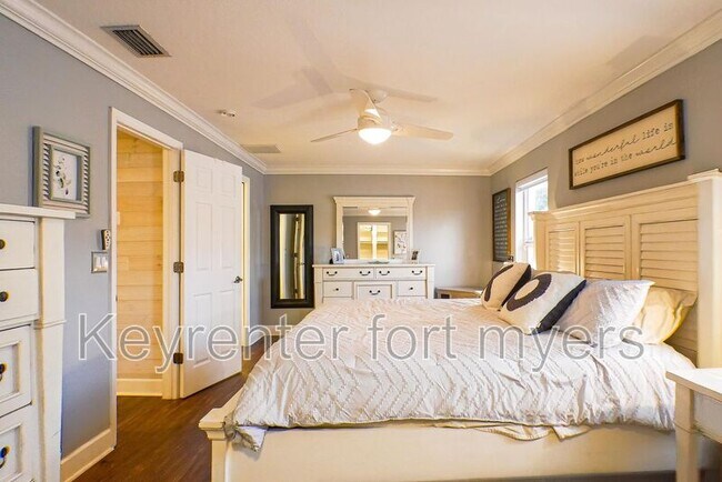 Building Photo - 7189 Vassar Dr