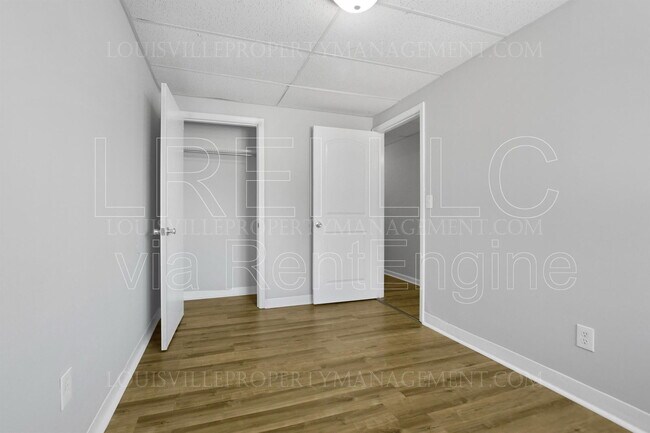 Building Photo - 704-706 Roselane St