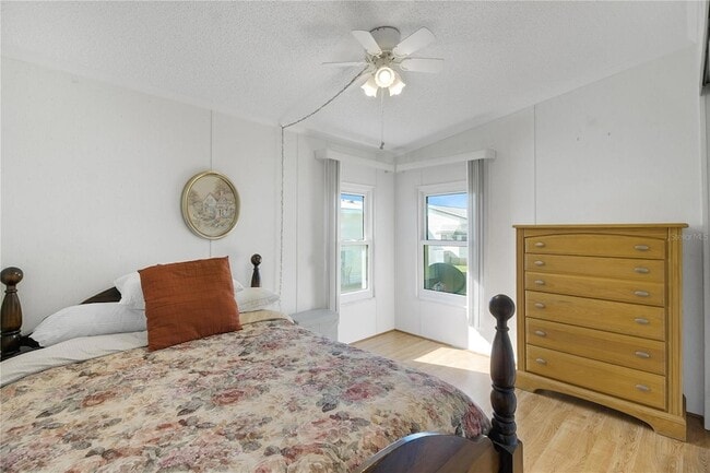 Building Photo - 5229 Hartford Ln