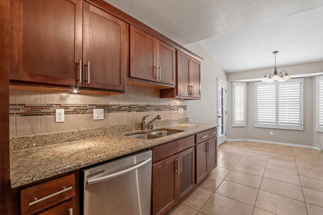 Building Photo - 7000 Long Meadow Dr