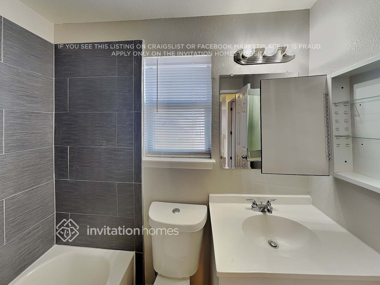 Building Photo - 11001 Benton St