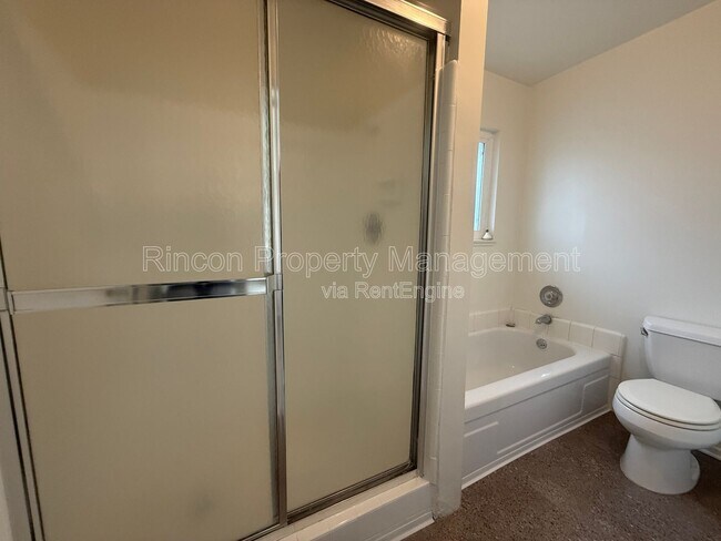 Building Photo - 2474 Seahorse Ave