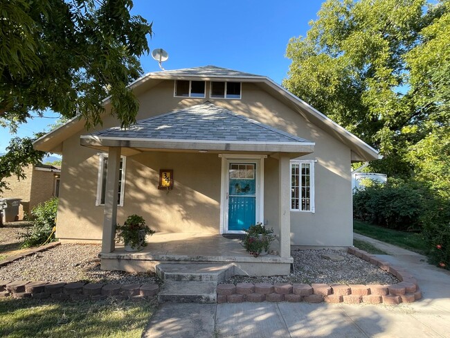 Primary Photo - Cozy Historic Hurricane Home