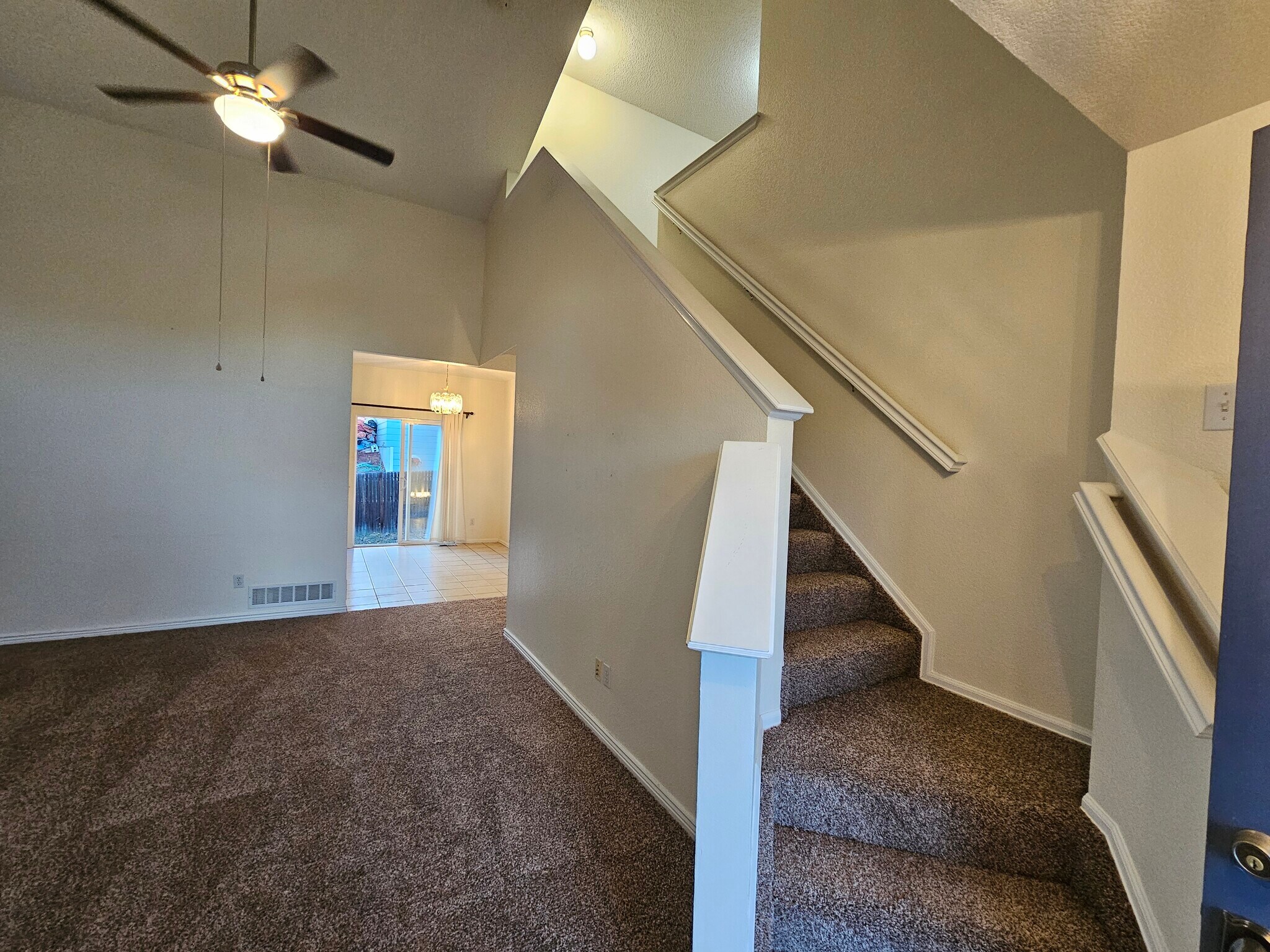 Building Photo - 4672 Saddle Ridge Dr