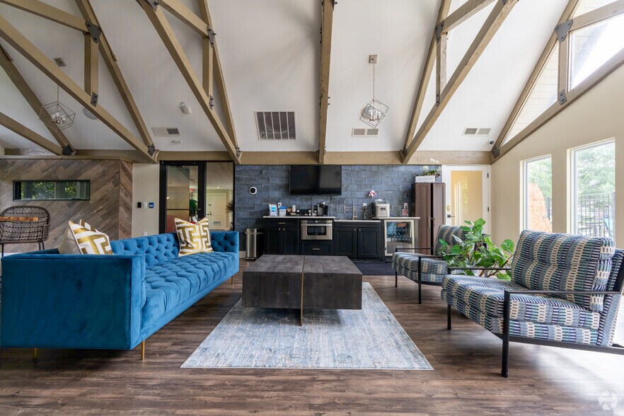 Primary Photo - Breckinridge Apartments