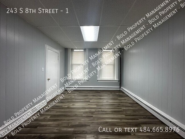 Building Photo - 243 S 8th St
