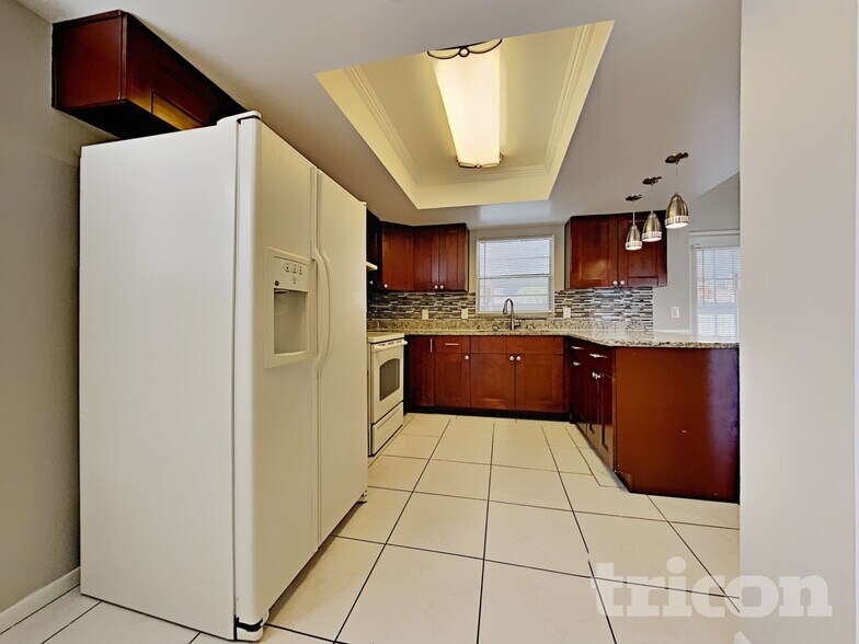 Building Photo - 4413 Shadberry Dr