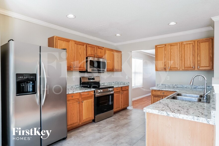 Building Photo - 7264 Great Laurel Dr