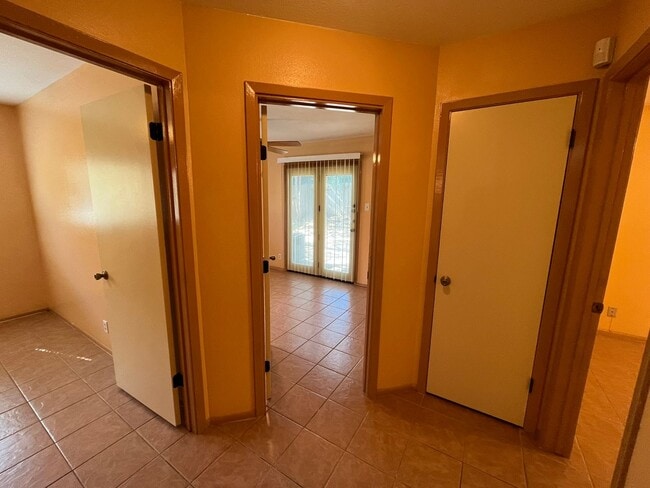 Building Photo - 7339 Hunters Land