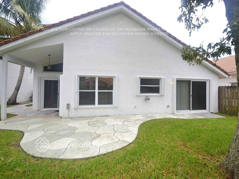 Building Photo - 2855 NW 69th Terrace