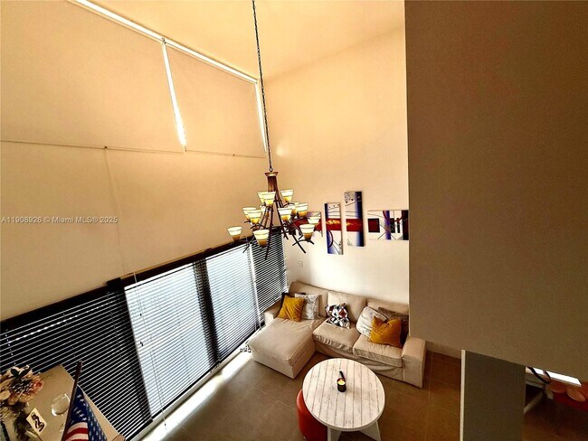 Building Photo - 498 SW 2nd St