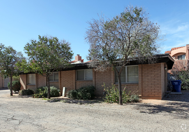 Building Photo - Campbell Plaza Apartments