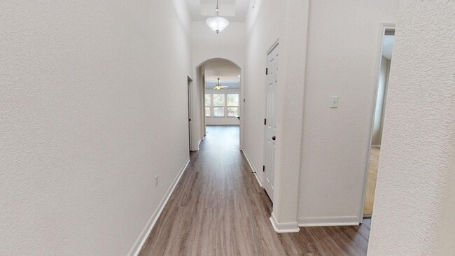 Building Photo - 301 Highland Horizon