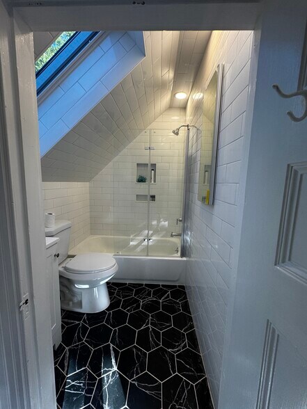 Building Photo - 47 Kilsyth Rd