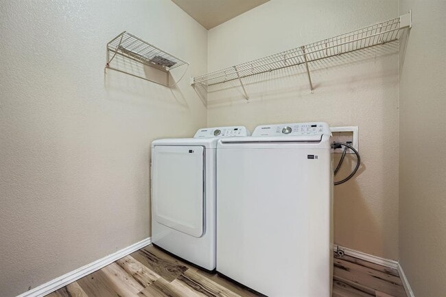 Building Photo - 2003 Erika Cove