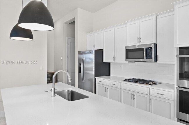 Building Photo - 7612 Knight St