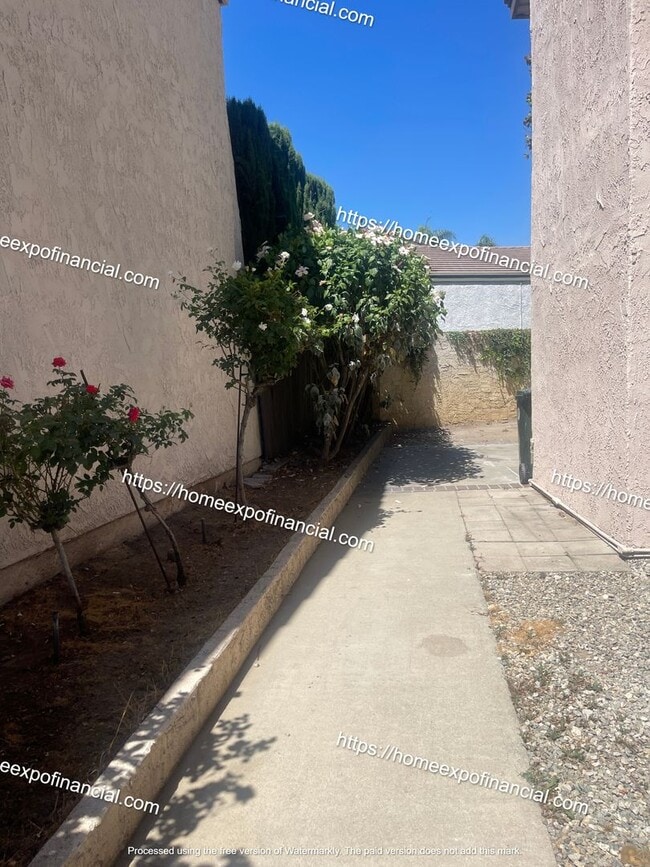 Building Photo - Nice House For Rent