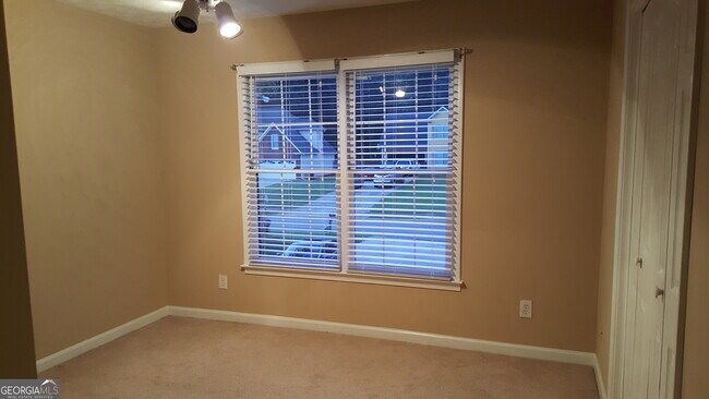 Building Photo - 2807 Forest Wood Dr