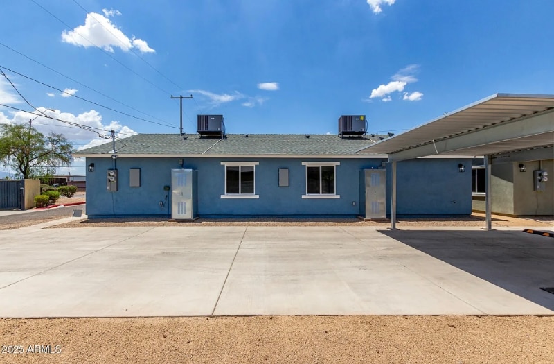 Building Photo - 1009 S 17th Ave