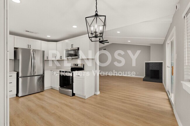 Building Photo - 507 S Spring Creek Dr