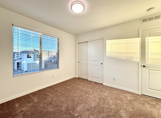 Building Photo - 10248 Altavia Rock St