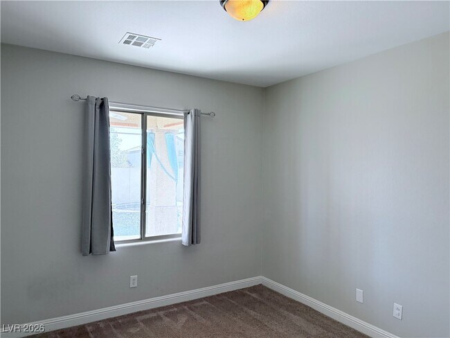 Building Photo - 3429 Hansa Ave