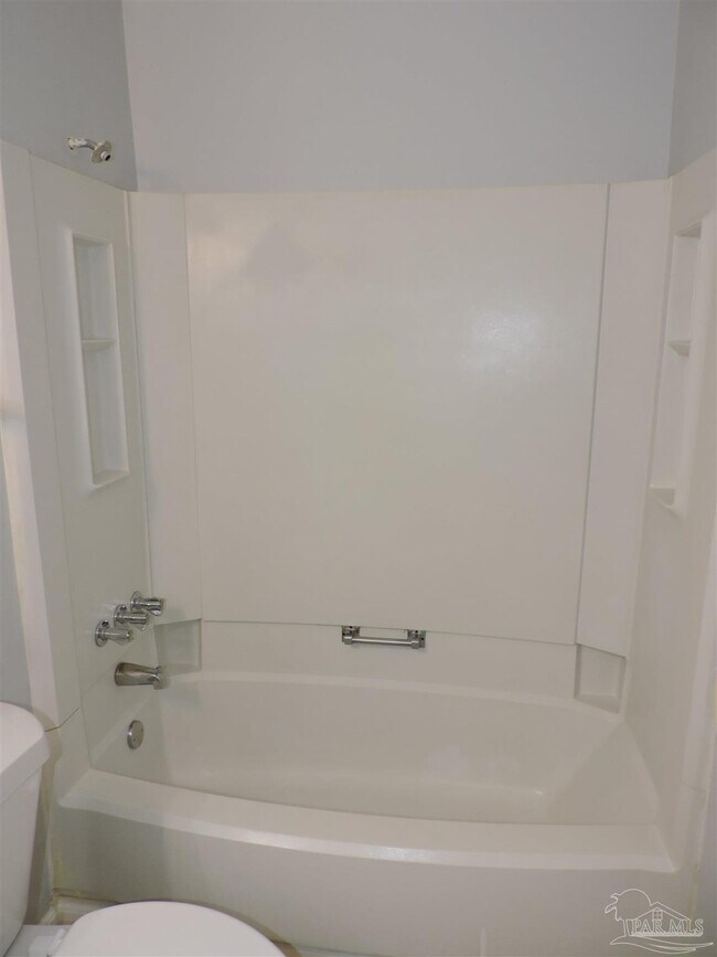 Building Photo - 7820 Oak Forest Pl