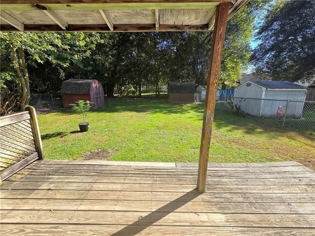 Building Photo - 235 B Allen St