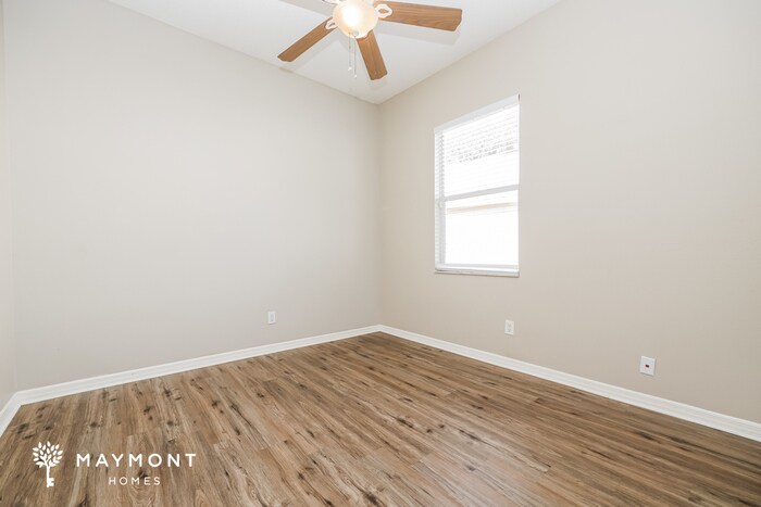 Building Photo - 8740 Ashworth Dr