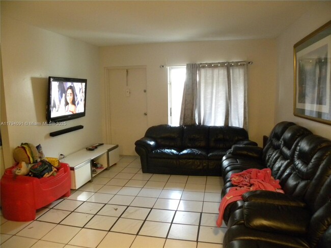 Building Photo - 15690 SW 82nd Cir Ln