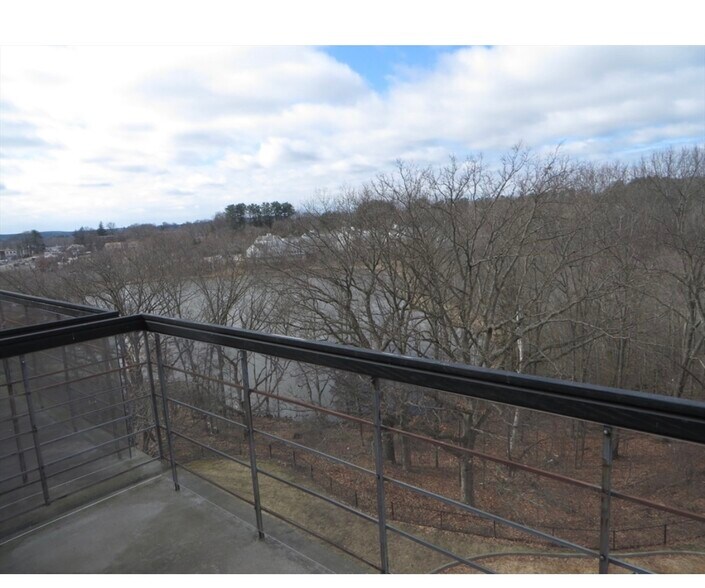 Building Photo - 46 Cochituate Rd