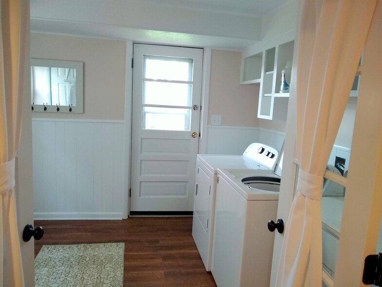 Laundry room and storage - 402 13th ST NE