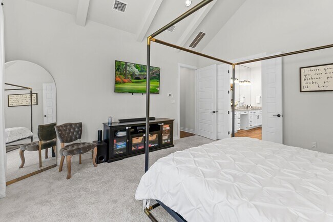 Building Photo - 127 Loysoya St