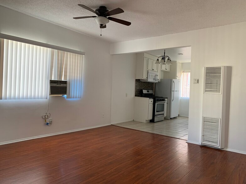 Building Photo - 1330 S Wilton Pl
