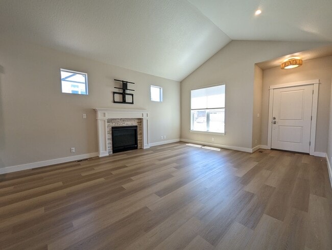 Building Photo - Beautiful 3bed/2bath home in Springfield!