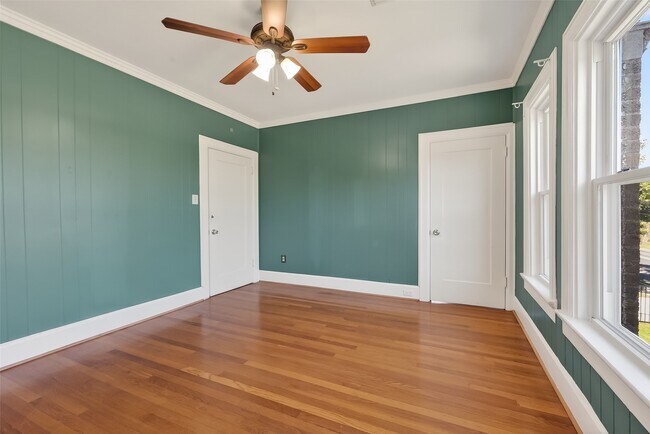 Building Photo - 3410 Austin St