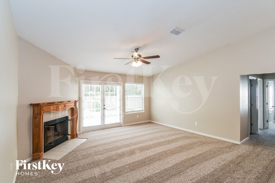 Building Photo - 161 Johns Glen Dr