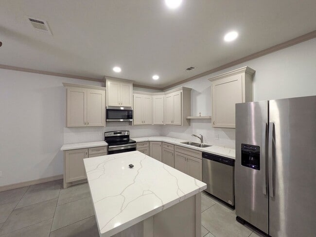 Building Photo - 2925 Pecos St