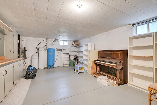 Building Photo - 8478 Jay Ln
