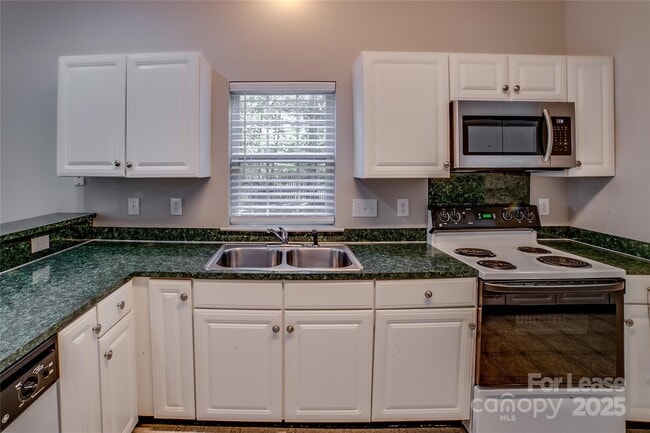Building Photo - 6434 Gatesville Ln